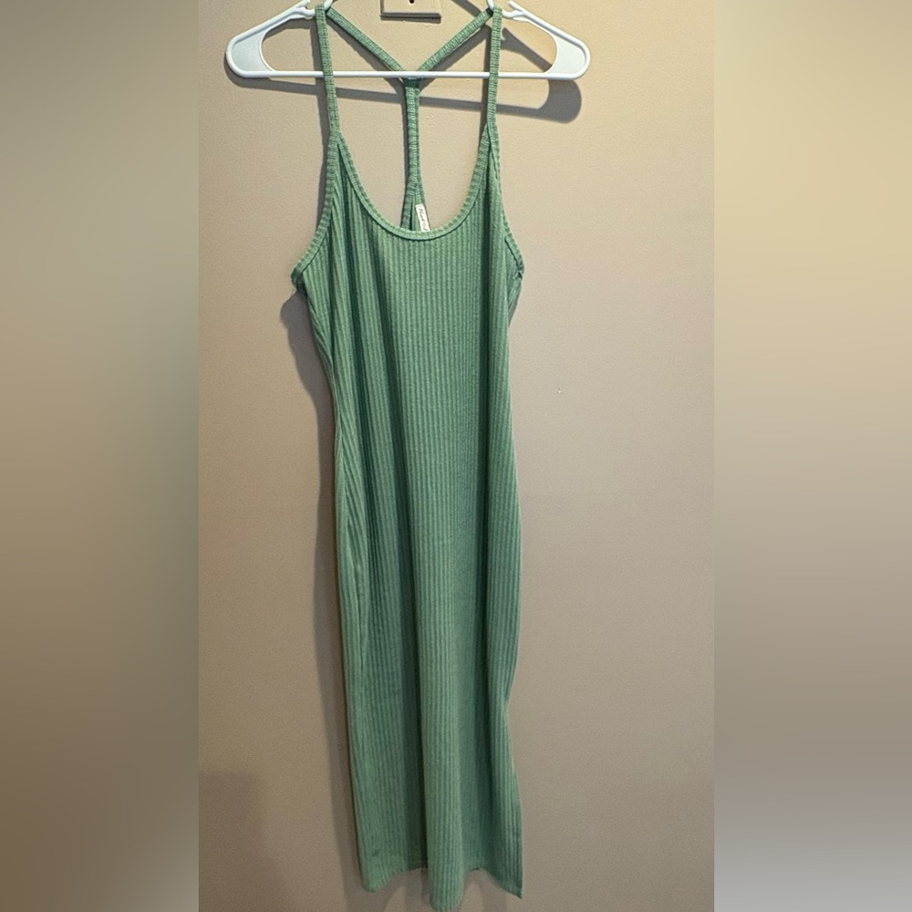 Heart Hips Green Ribbed Midi Dress
